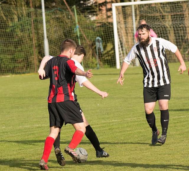 梅西般百萬美元報價動搖不了！狀元克拉克錯失全新女籃三人聯賽機會.